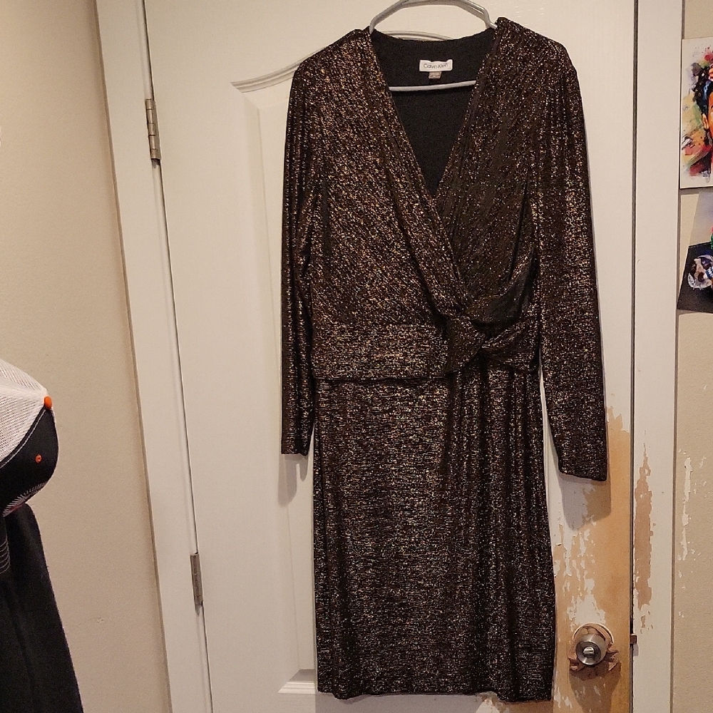 Elegant Black and Gold Women's Dress